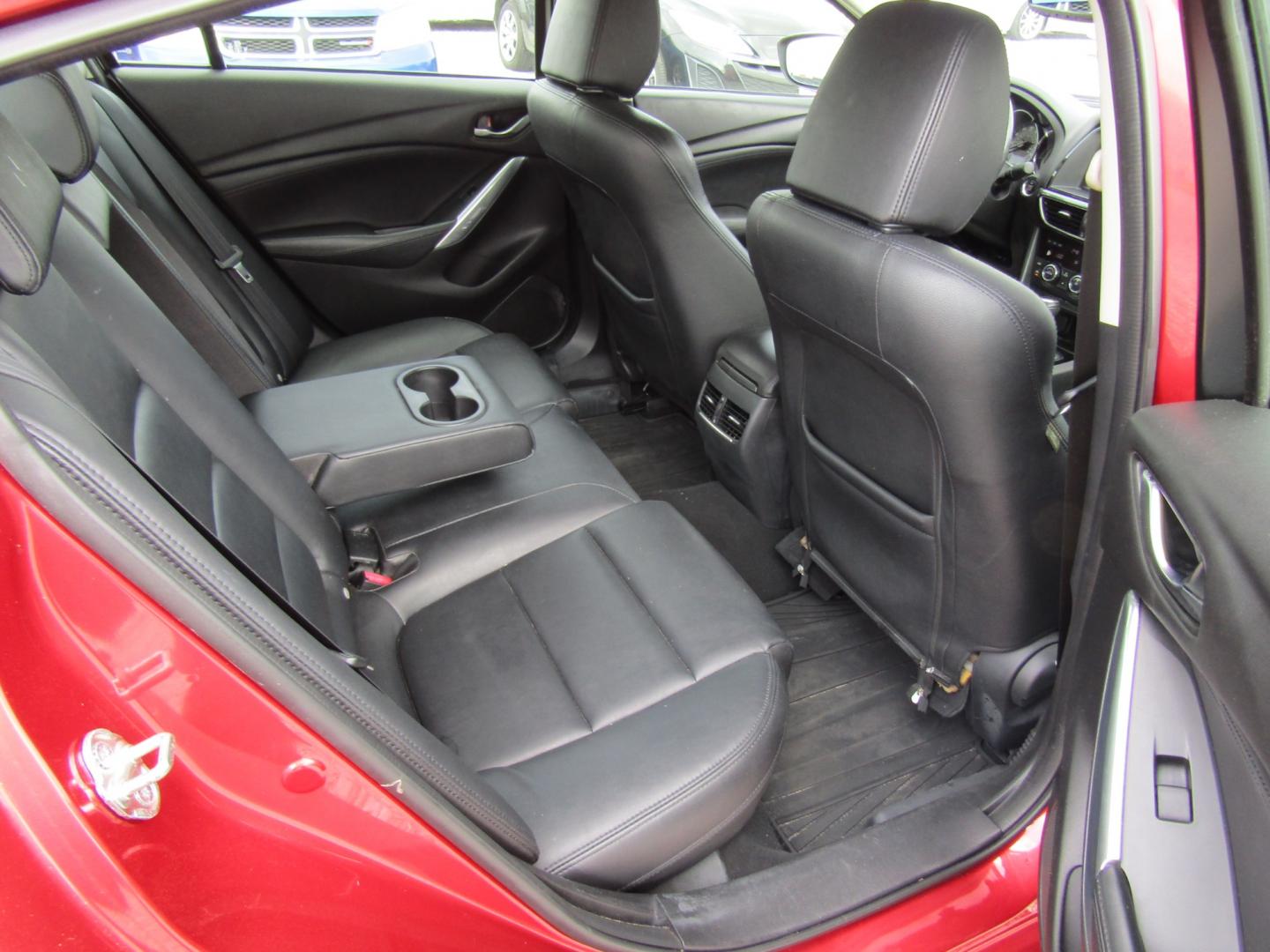 2014 Red Mazda Mazda6 i Touring Plus (JM1GJ1T66E1) with an 2.5L L4 DOHC 16V engine, Automatic transmission, located at 15016 S Hwy 231, Midland City, AL, 36350, (334) 983-3001, 31.306210, -85.495277 - Photo#8